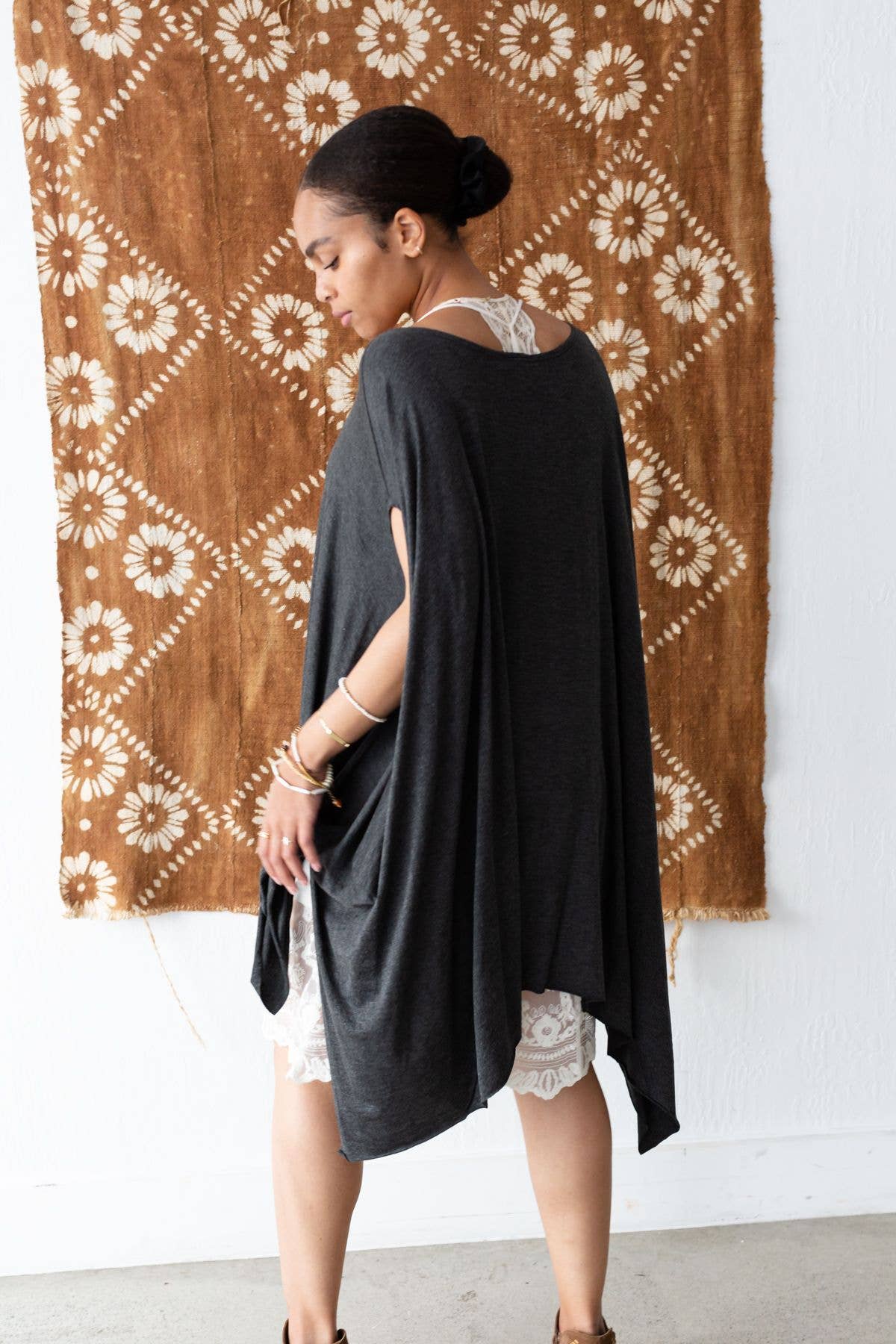 Three Bird Nest - The Wren Tunic - Charcoal - OS