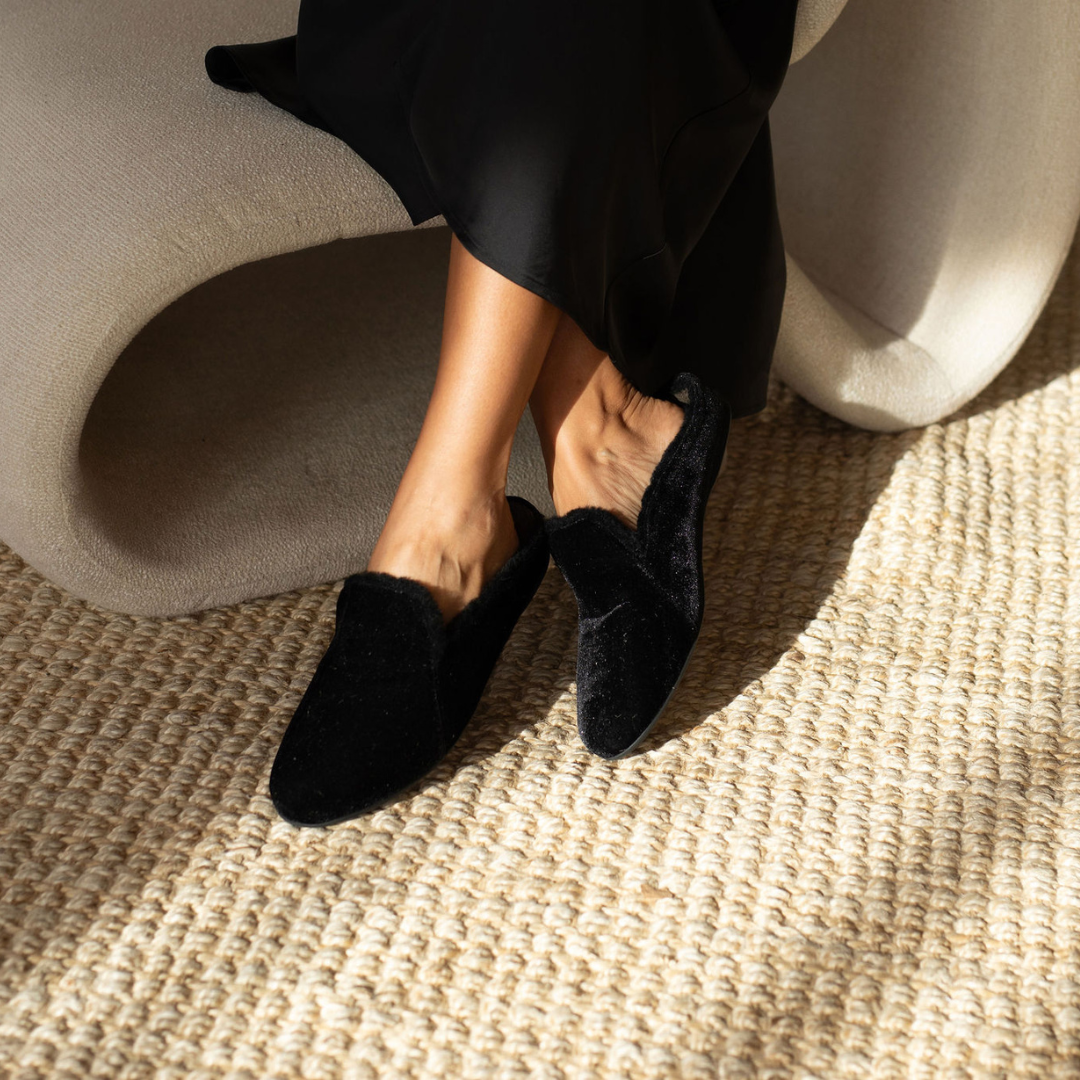 Mave & Chez - The Maya Backless Mule: Black Velvet / 9