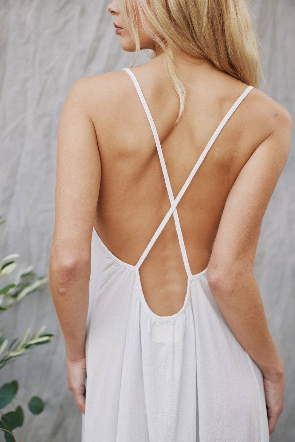 9seed - SEYCHELLES cross back maxi in core cotton: White / OS