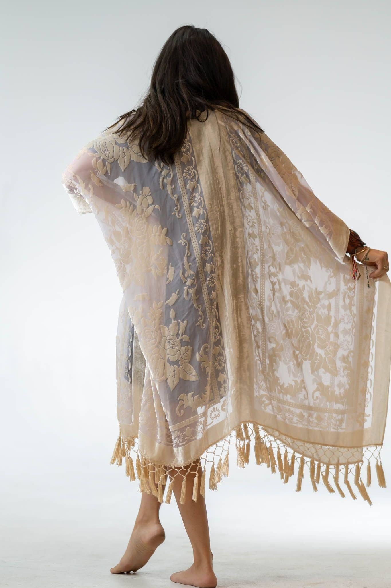Three Bird Nest - Crushin' On You Velvet Kimono - Nude: OS