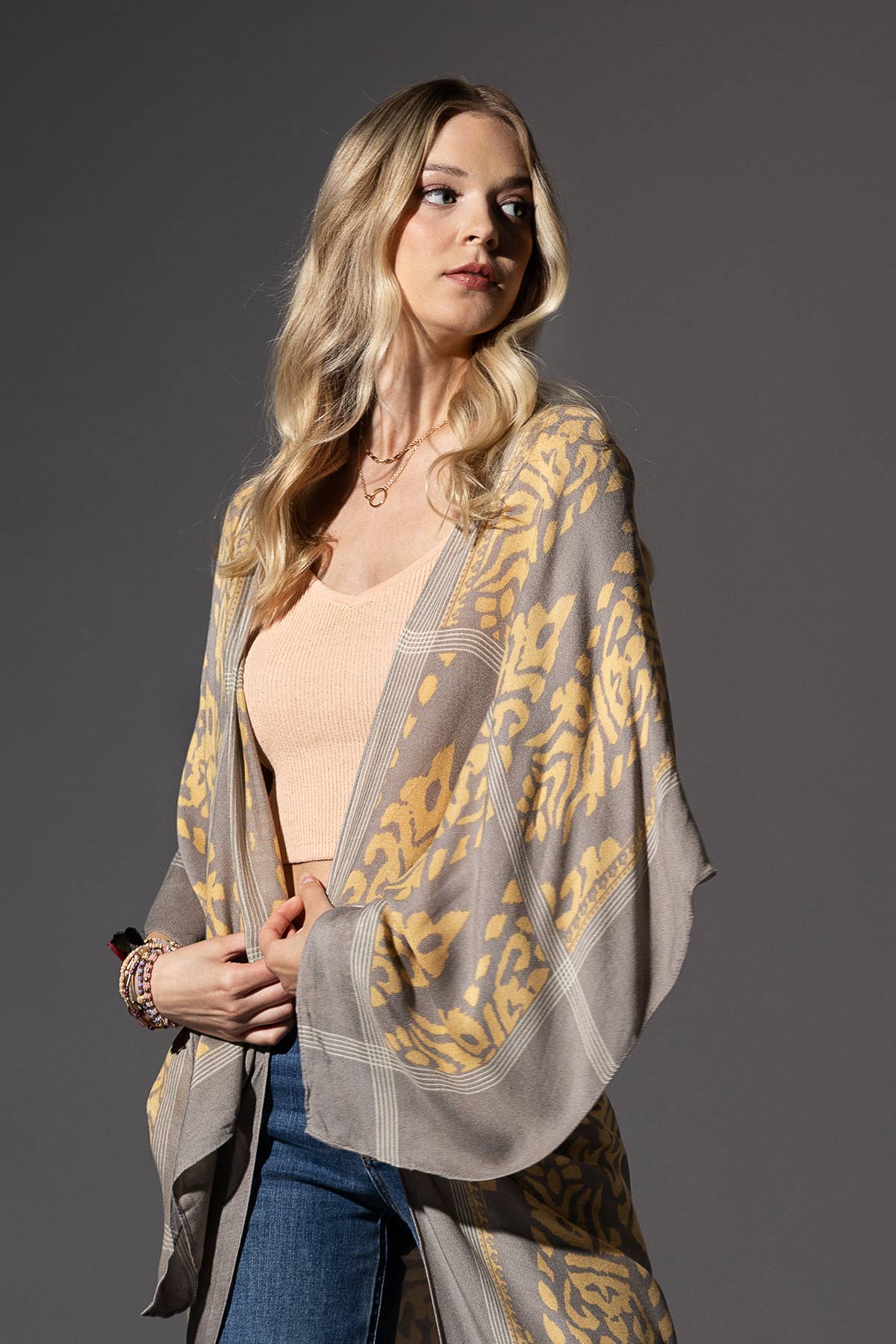 Urbanista - Damask Print Kimono with Sleeves: Mustard / OS