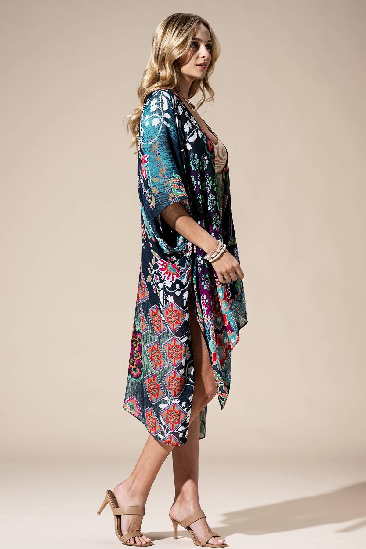 Urbanista - Midnight Mosaic Viscose Kimono: MULTI / OS