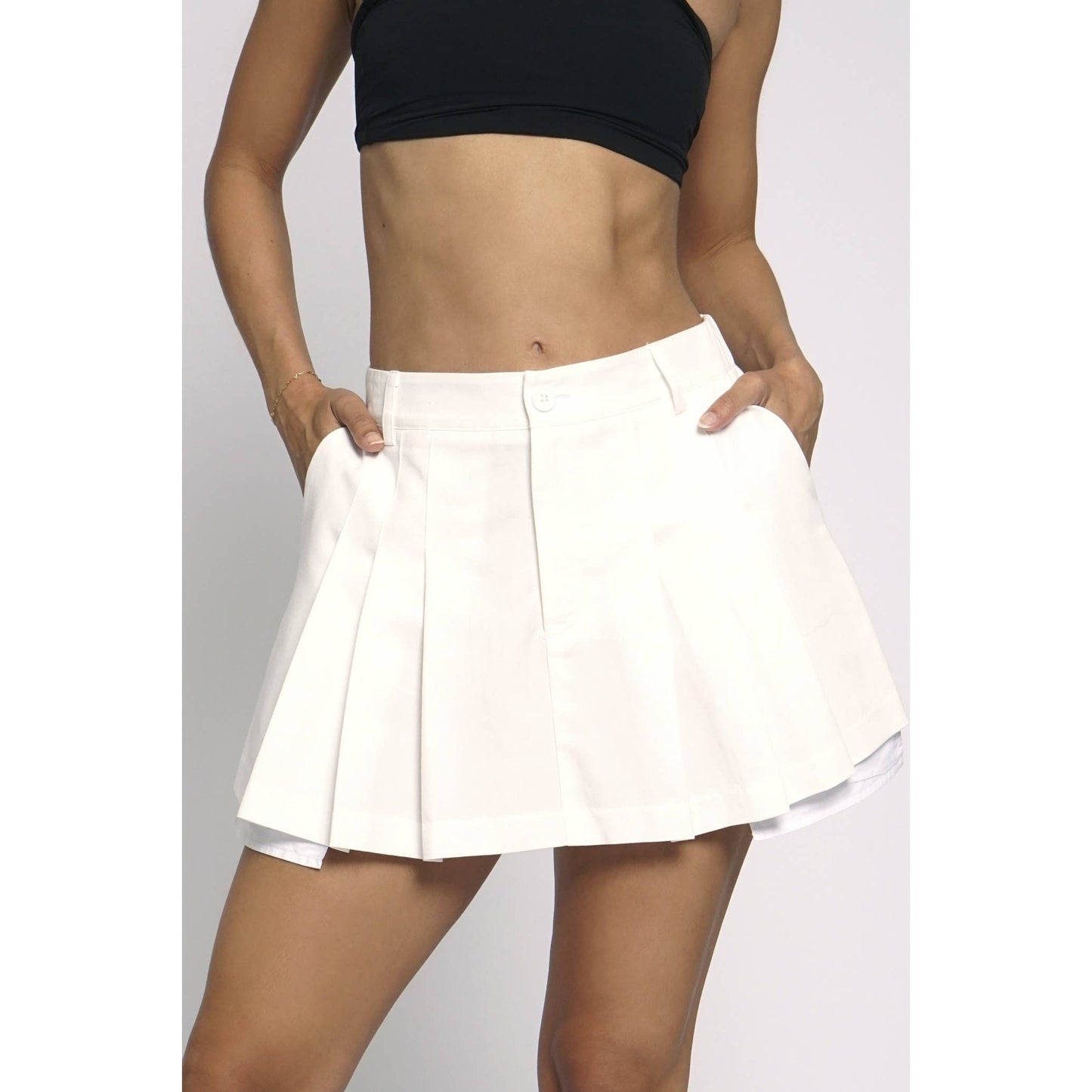 Sans Souci - EXPOSED POCKET PLEATED SKIRT: White
