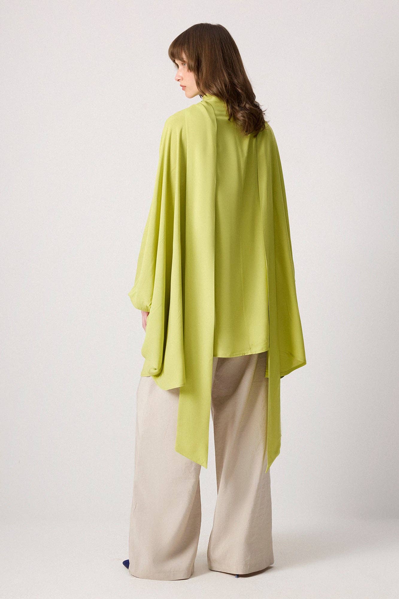 Touché Privé - DRAPED TURTLENECK VISCOSE KIMONO TOP: Olive / Standart / OS