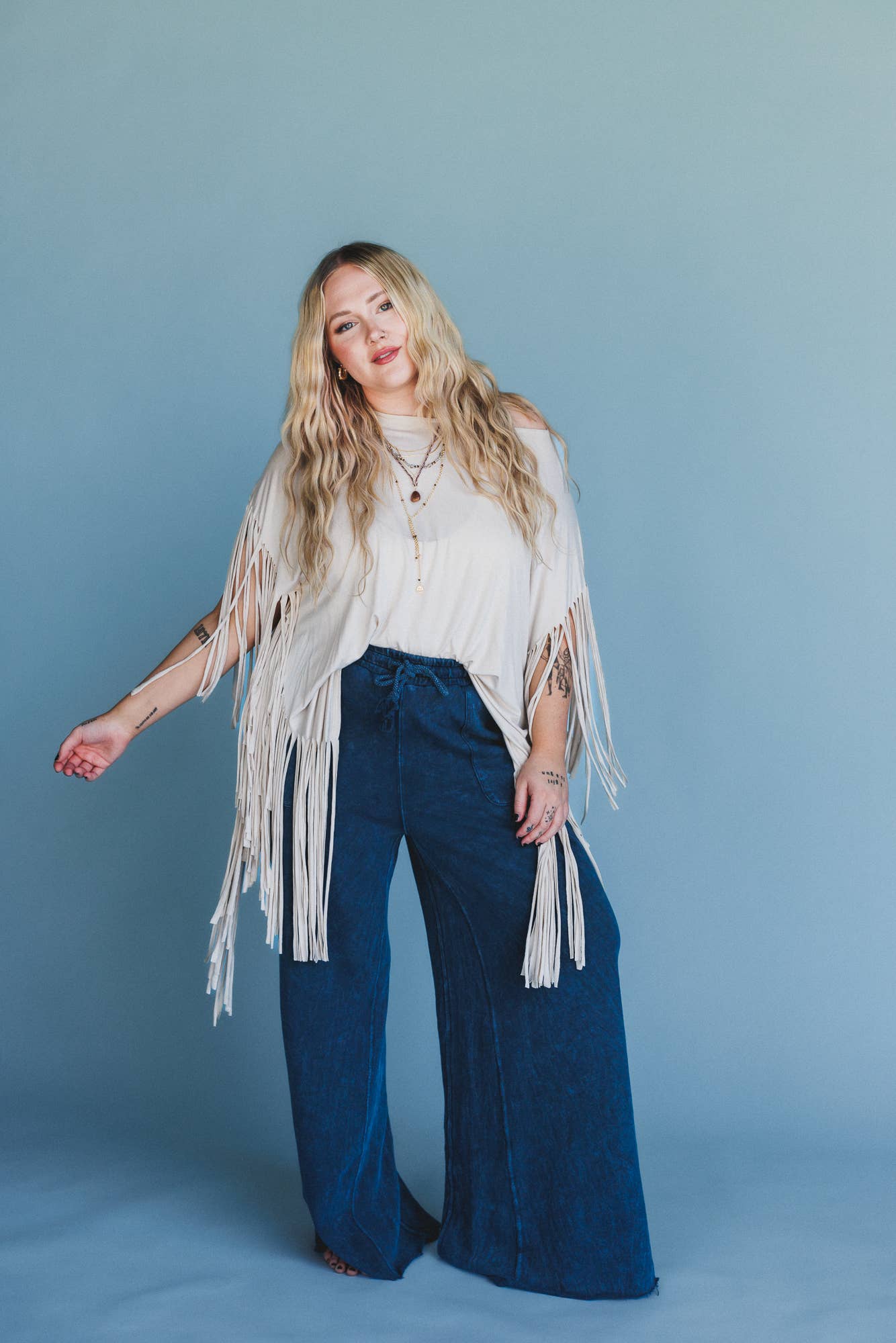 Three Bird Nest - Western Showstopper Fringe Top - Oat: S