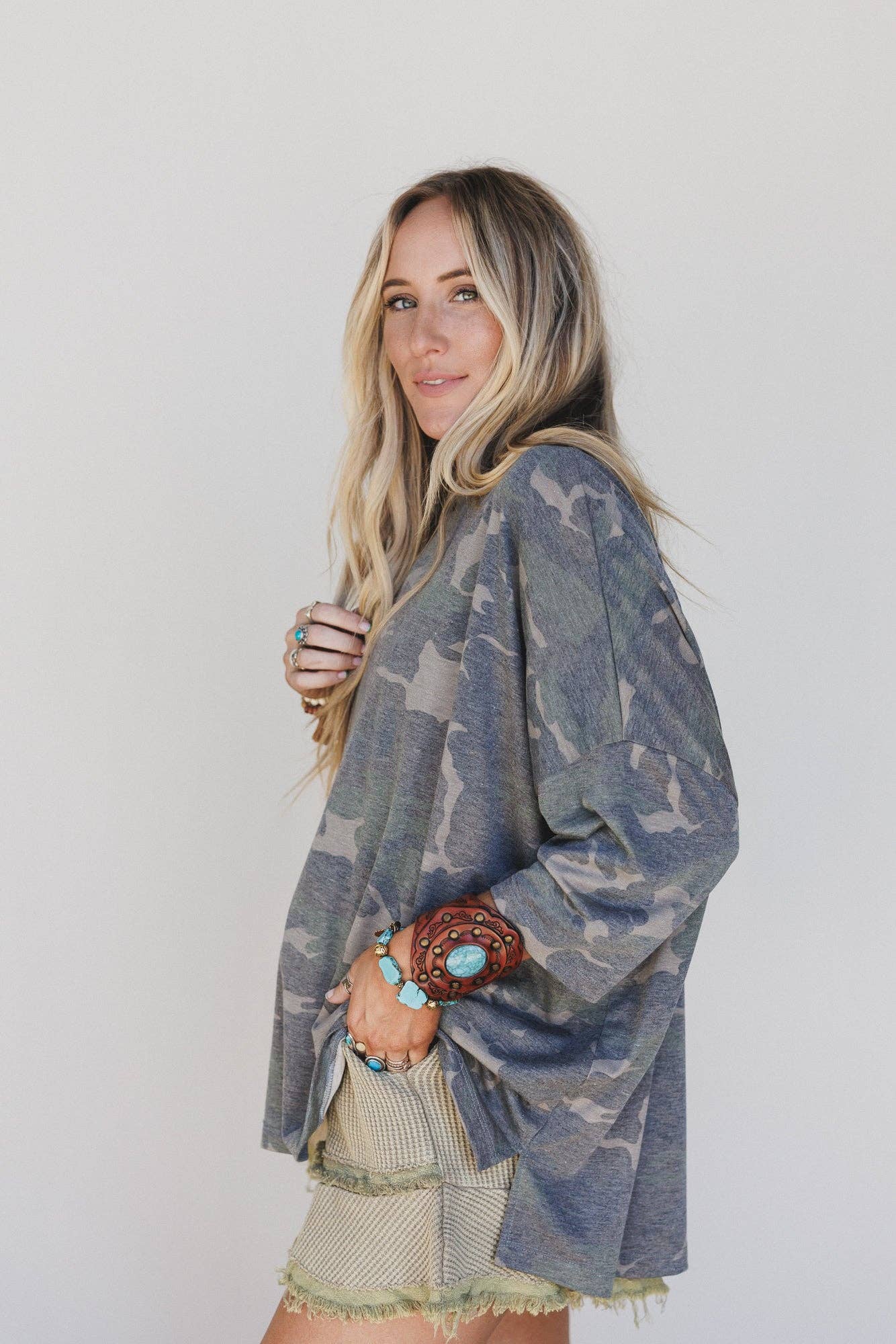 Three Bird Nest - Country Girl Camo Top - Olive: Green / M