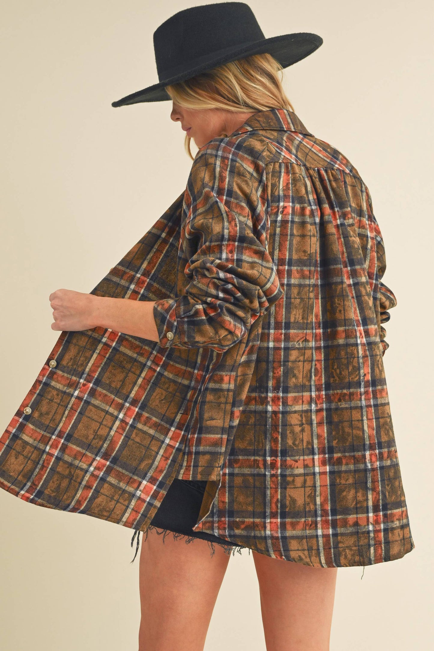 AEMI + CO - 8323DN Laura Plaid Washed Flannel Shirt 7: Camel / Contemporary