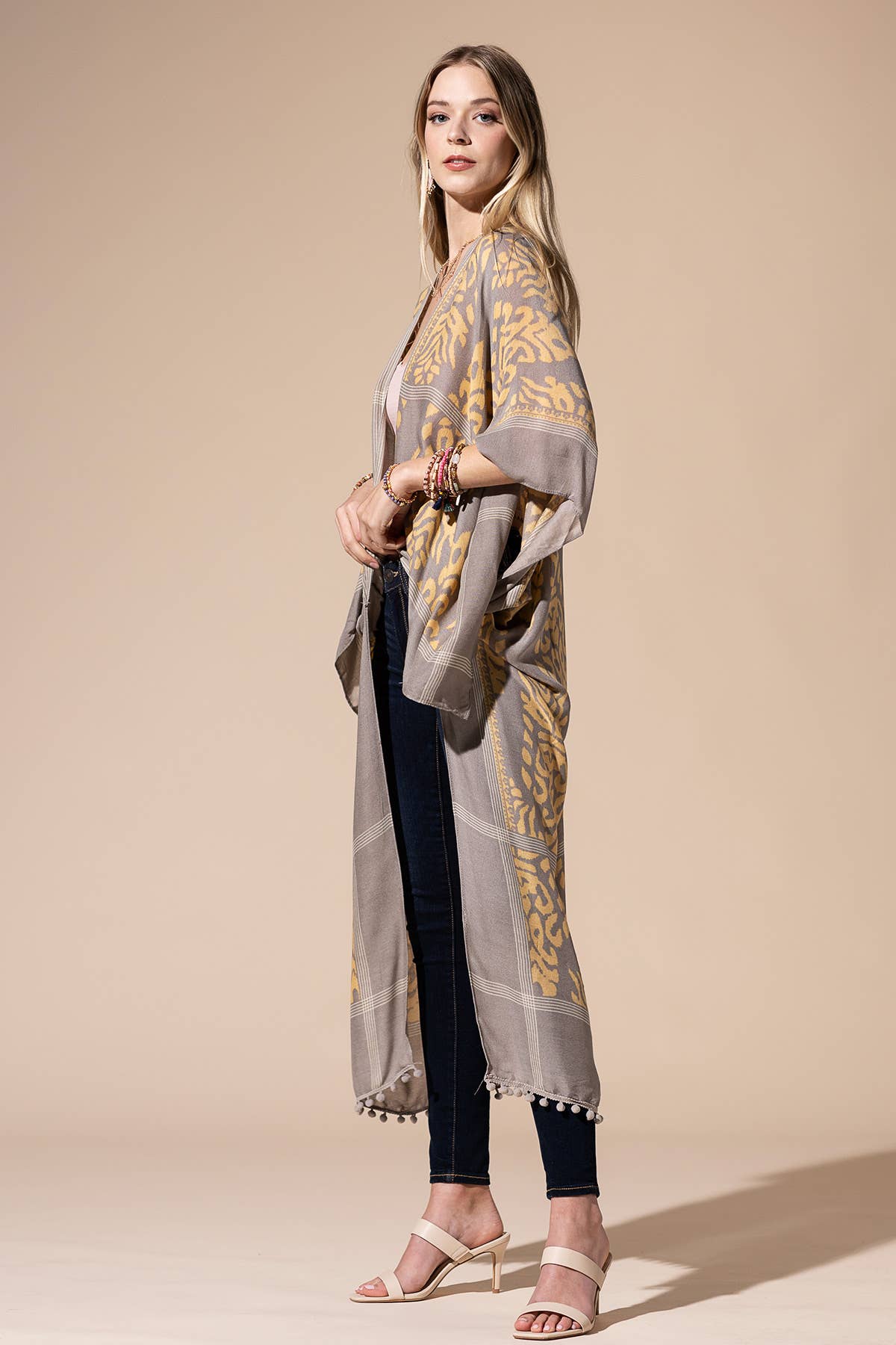 Urbanista - Damask Print Kimono with Sleeves: Mustard / OS