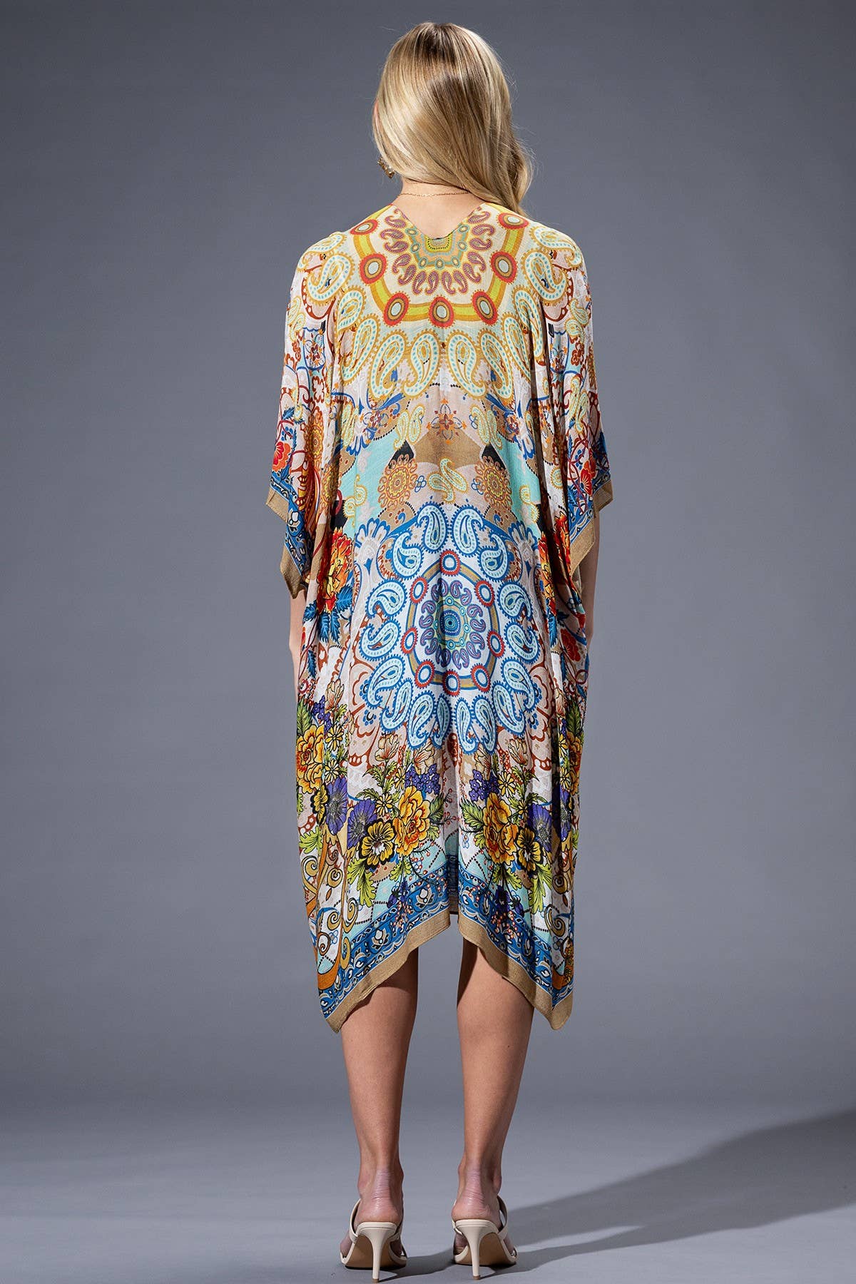 Urbanista - Gold Blue Mandala Viscose Kimono: GOLD BLUE MANDALA / OS