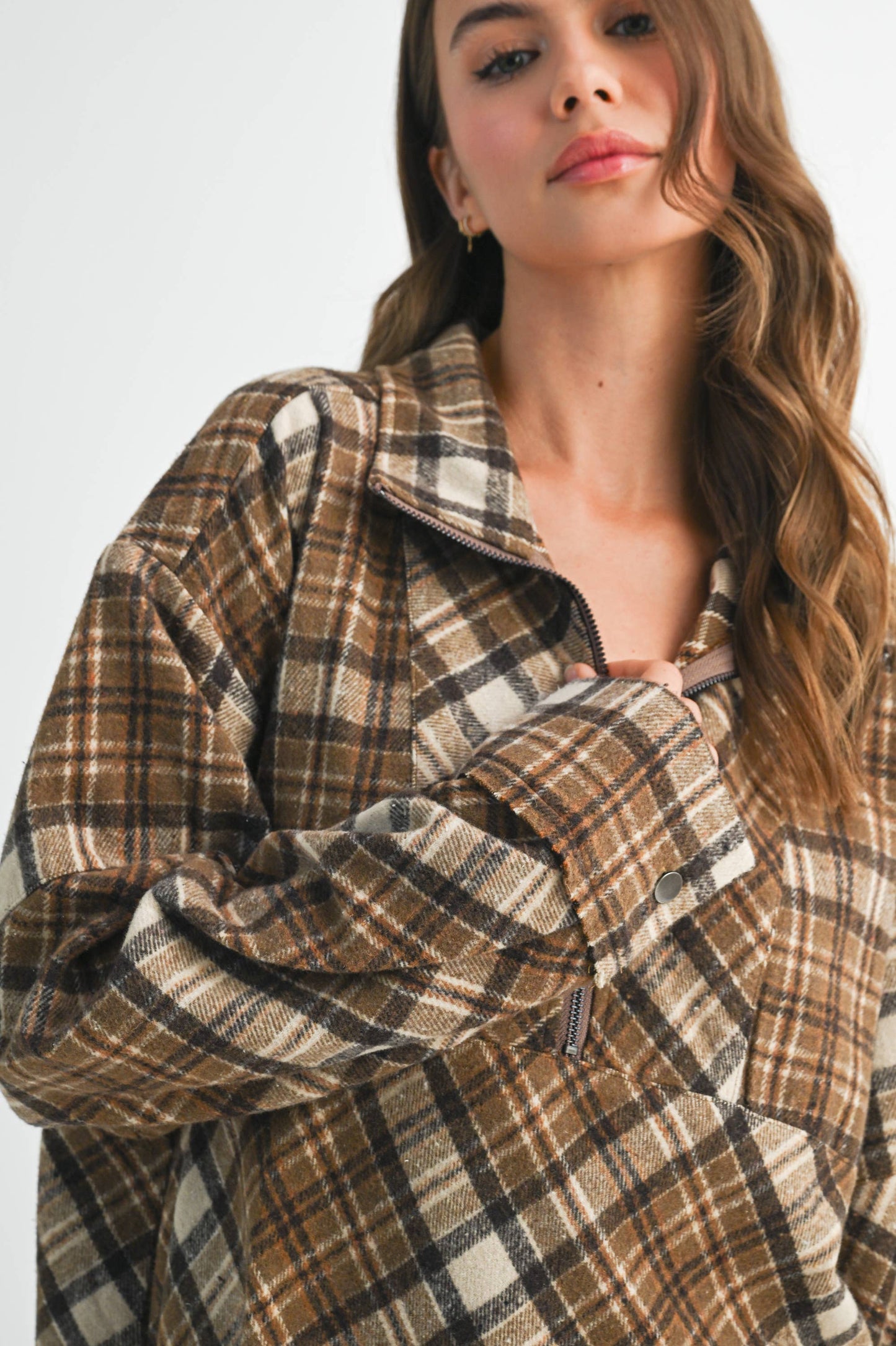 AEMI + CO - 8421EK Mya Plaid Pullover 1: Chocolate / Contemporary