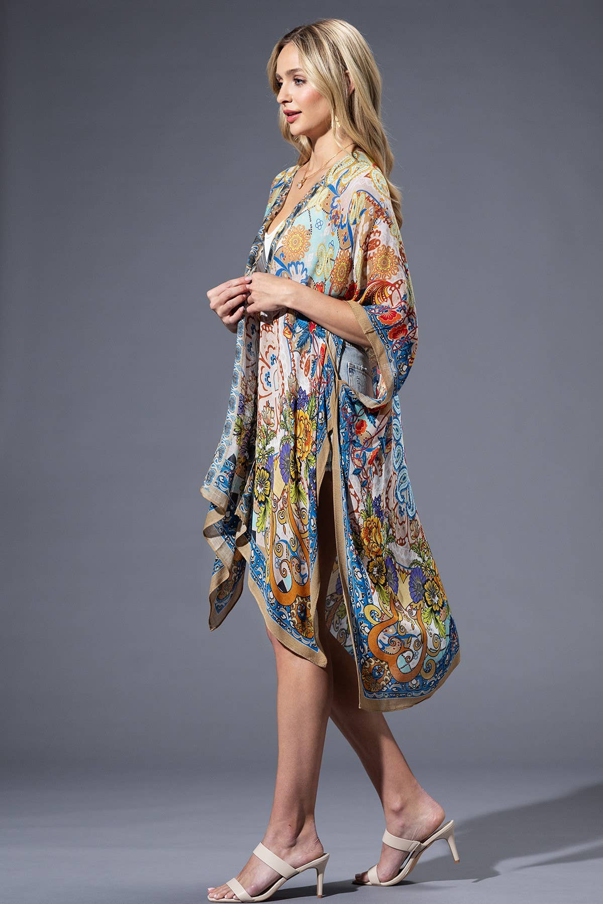 Urbanista - Gold Blue Mandala Viscose Kimono: GOLD BLUE MANDALA / OS