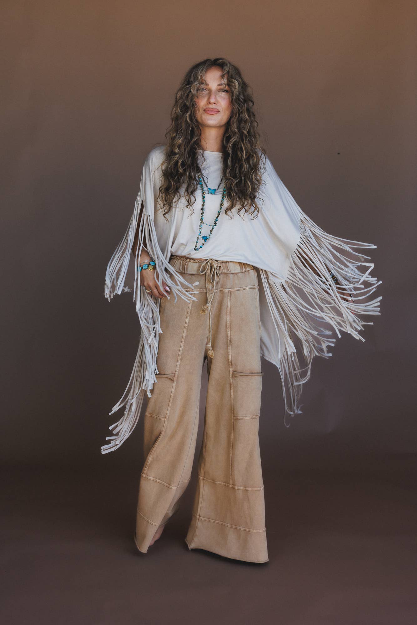 Three Bird Nest - Western Showstopper Fringe Top - Oat: S
