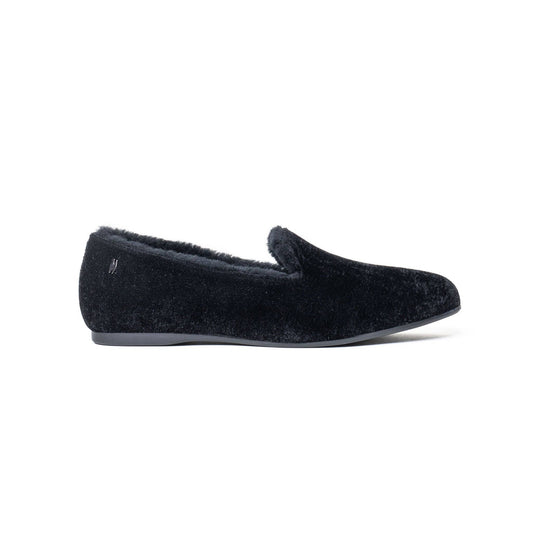Mave & Chez - The Audrey - Classic Loafer: Black Velvet / 9