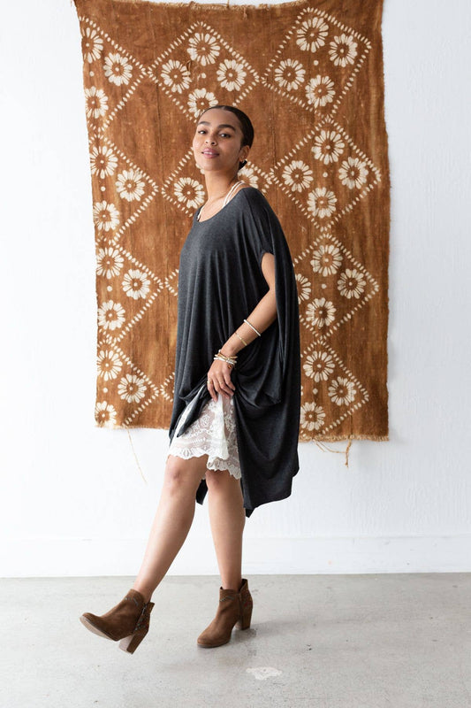 Three Bird Nest - The Wren Tunic - Charcoal - OS